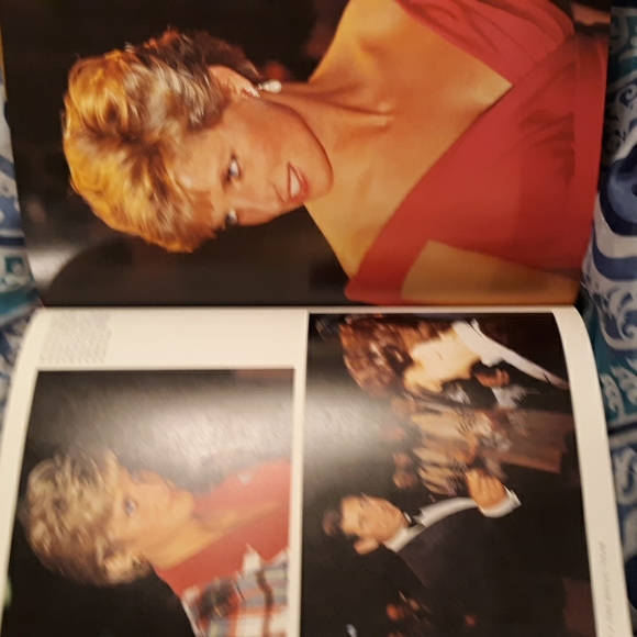 Book - Picture 4 of 6